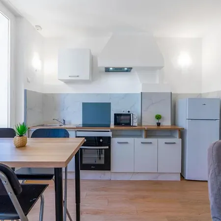 Joli Appartement 2 Pieces Proche Gare St Charles Marseille Exterior photo